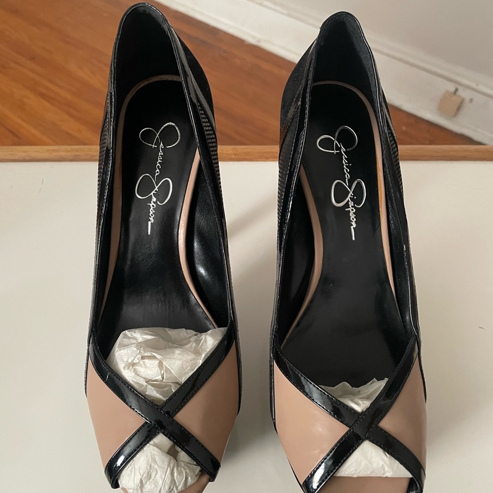 Jessica Simpson Pumps